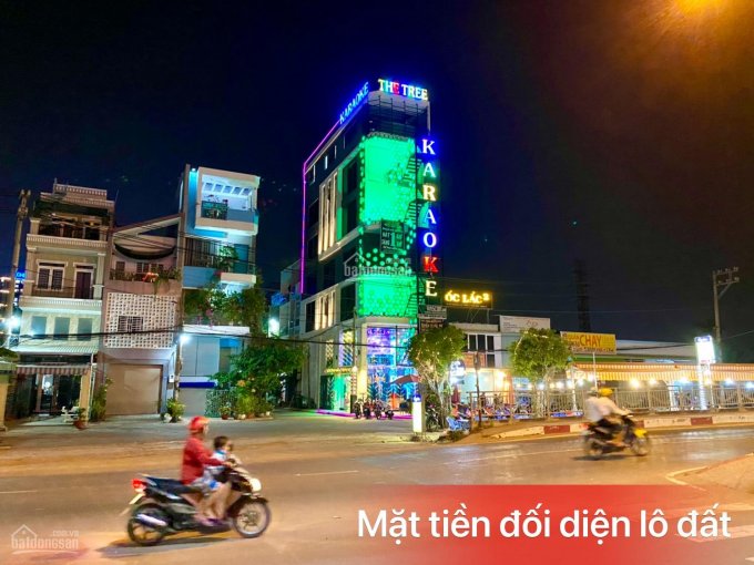 Bán lô đất siêu đẹp mặt tiền đường Nguyễn Duy Trinh, Quận 2, DT 80m2