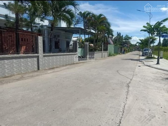 Chính chủ gửi bán lô đất tại Long An, trục đường Bưng Môn đi vô, từ Ql vào 800m, kế bên khu TDC