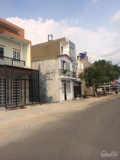 Bán 2 lô đất 80m2 MT Liên Phường, Quận 9, SHR thổ cư 100% dân cư đông, LH 0906760307