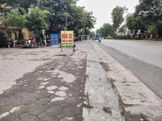 Tôi cần bán lô đất gần giáp bìa làng Tiên Hội khổ đất cực đẹp hiếm giá thì rẻ chỉ nhỉnh 4 tỷ