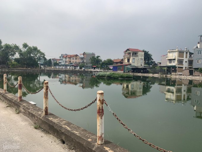 Cần bán gấp mảnh đất mặt hồ Đầm Tranh tổ 7 Cự Khối, Long Biên