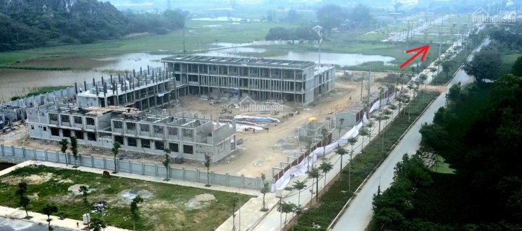 Bán đất đấu giá lô góc 2 mặt tiền 5m, 17m, cách 2 trường học 50m, đường đôi 24m, Sài Sơn, Quốc Oai