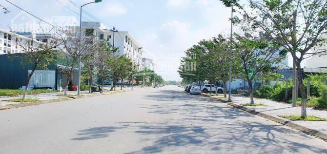 Bán đất mặt tiền đường Hoàng Lanh - KQH Xuân Phú