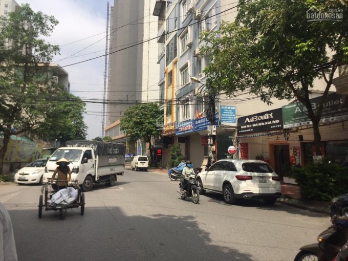 Cần tiền bán gấp mảnh đất kinh doanh siêu đỉnh tại đường Nguyễn Sơn, Bồ Đề