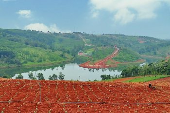 Bán miếng đất 2ha view hồ khu du lịch nghỉ dưỡng xã Nâm N'Giang huyện Dak Song tỉnh Dak Nông