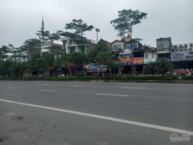 Gia đình cần bán 142m2 đất; Mt 7m. Vị trí kinh doanh quá tốt tại mặt phố Ngô Gia Tự, Long Biên, HN