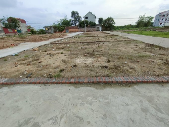 Cần bán 54.5m2 đất hai mặt tiền tổ 10 Thị Trấn Quang Minh giá đầu tư, LH 0388885399
