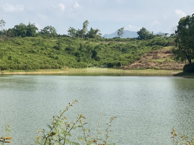 Nhanh tay sở hữu ngay lô đất 950m2 bám mặt hồ rộng views cao thoáng giá rẻ tại Tân Tiến, Chương Mỹ
