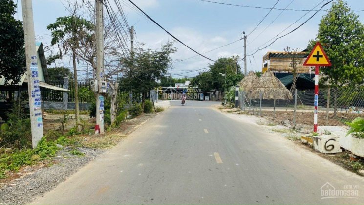 Bán đất trung tâm TT Đất Đỏ - mặt tiền Phan Đăng Lưu - Đất Đỏ - Bà Rịa VT