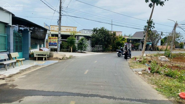 Bán đất trung tâm TT Đất Đỏ - mặt tiền Phan Đăng Lưu - Đất Đỏ - Bà Rịa VT