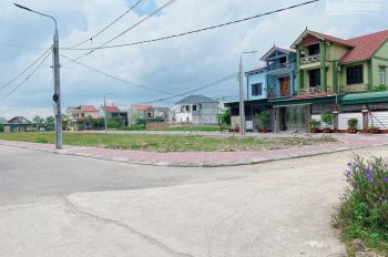 Bán nhanh lô đất 3 mặt tiền ngay trung tâm thị trấn Quán Hành