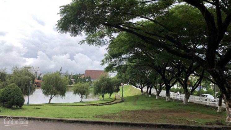 Bán đất trung tâm thành phố Bảo Lộc, ngay bờ hồ dân cư đông đúc liên hệ 0901844271