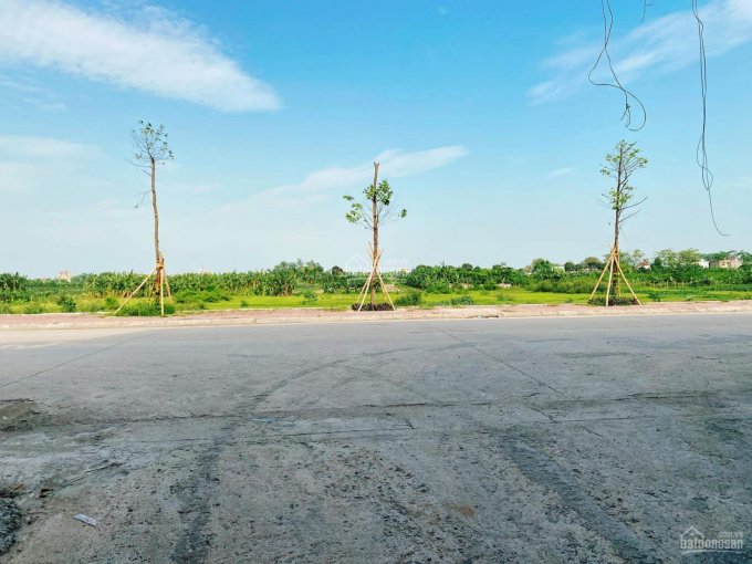 Bán 2000m2 đất công nghiệp giá 12.5tr/m2