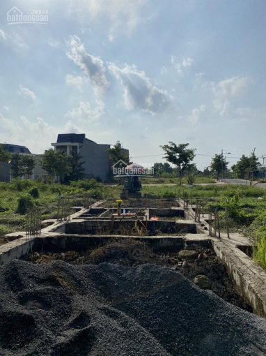 Bán lô đất đối diện cổng KCN Pouchen, Biên Hòa, mặt tiền đường Nguyễn Thị Tồn, SHR, thổ cư 100%