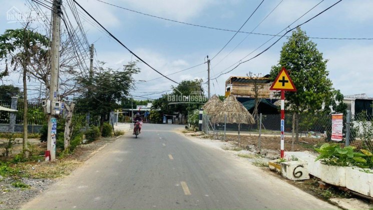 Bán đất trung tâm TT Đất Đỏ - mặt tiền Phan Đăng Lưu - Đất Đỏ - Bà Rịa VT