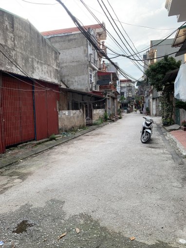 Chính chủ cần bán 2 lô đất cực đẹp 40 m2 (ngõ 4 m) góc ngõ 466 Ngô Gia Tự, Long Biên, HN