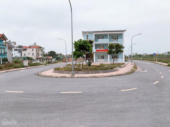 Chính chủ cần bán lô đất 60 m2 cực đẹp tại khu đấu giá Cự Khối, Long Biên, HN 091.55555.90