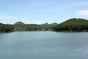 Bán đất mặt tiền 500m2 view hồ thành phố Bảo Lộc