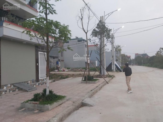 Bán lô góc 200m2 tại Sen Phương, Sen Chiểu - Phúc Thọ - Hà Nội, giá nào cũng bán LH 0911118286