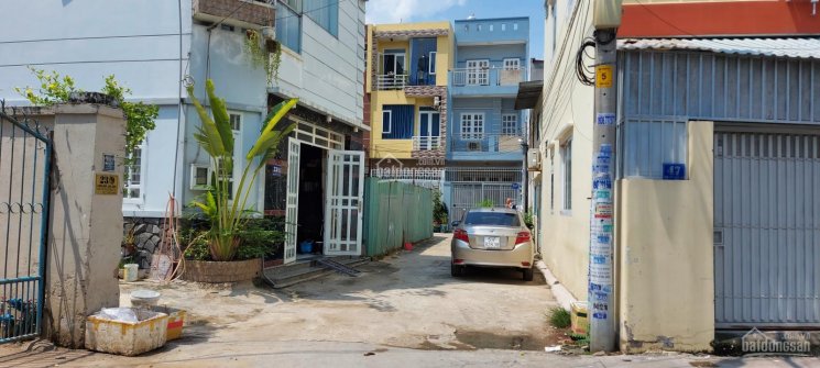 Bán khuôn đất đường ô tô 5m diện tích 5x20m phường Bình Trưng Tây. Giá 6tỷ4 TL