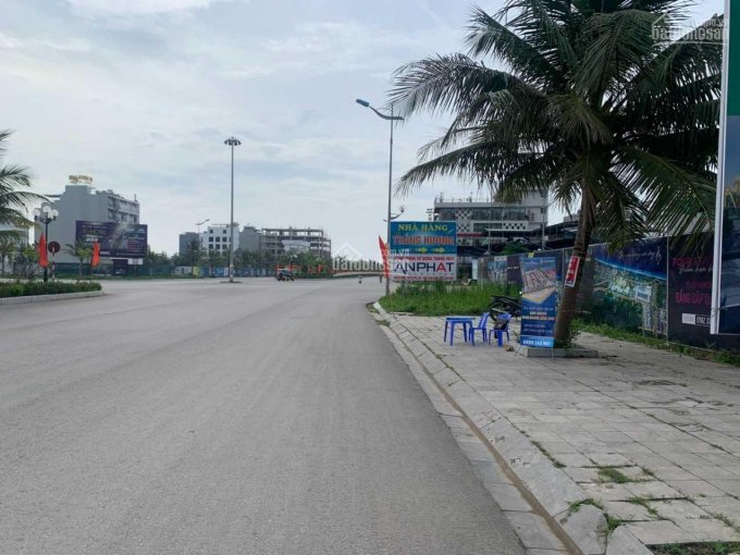 Bán đất thích hợp xây khách sạn tại Sầm Sơn, mặt đường Nam Sông Mã diện tích 525m2