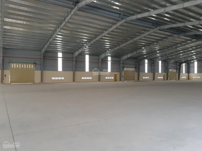 Cần bán gấp nhà xưởng 300m2 gần KCN Long Hậu, sổ đất sử dụng lâu dài, đường xe cont vào tận nơi