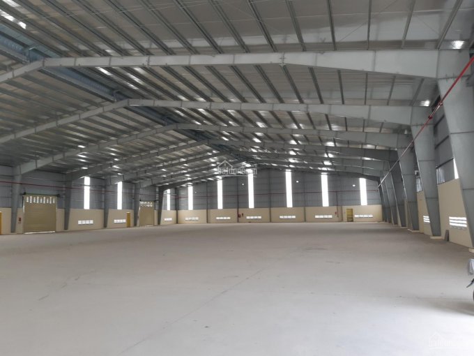 Cần bán gấp nhà xưởng 300m2 gần KCN Long Hậu, sổ đất sử dụng lâu dài, đường xe cont vào tận nơi