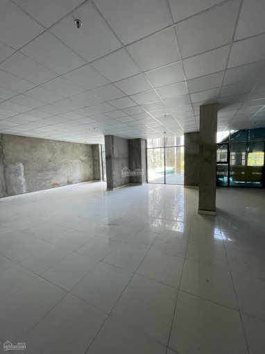 CĐT cần bán sàn văn phòng thương mại dịch vụ tòa nhà Việt Đức Complex. Giá thu về 33tr/m2