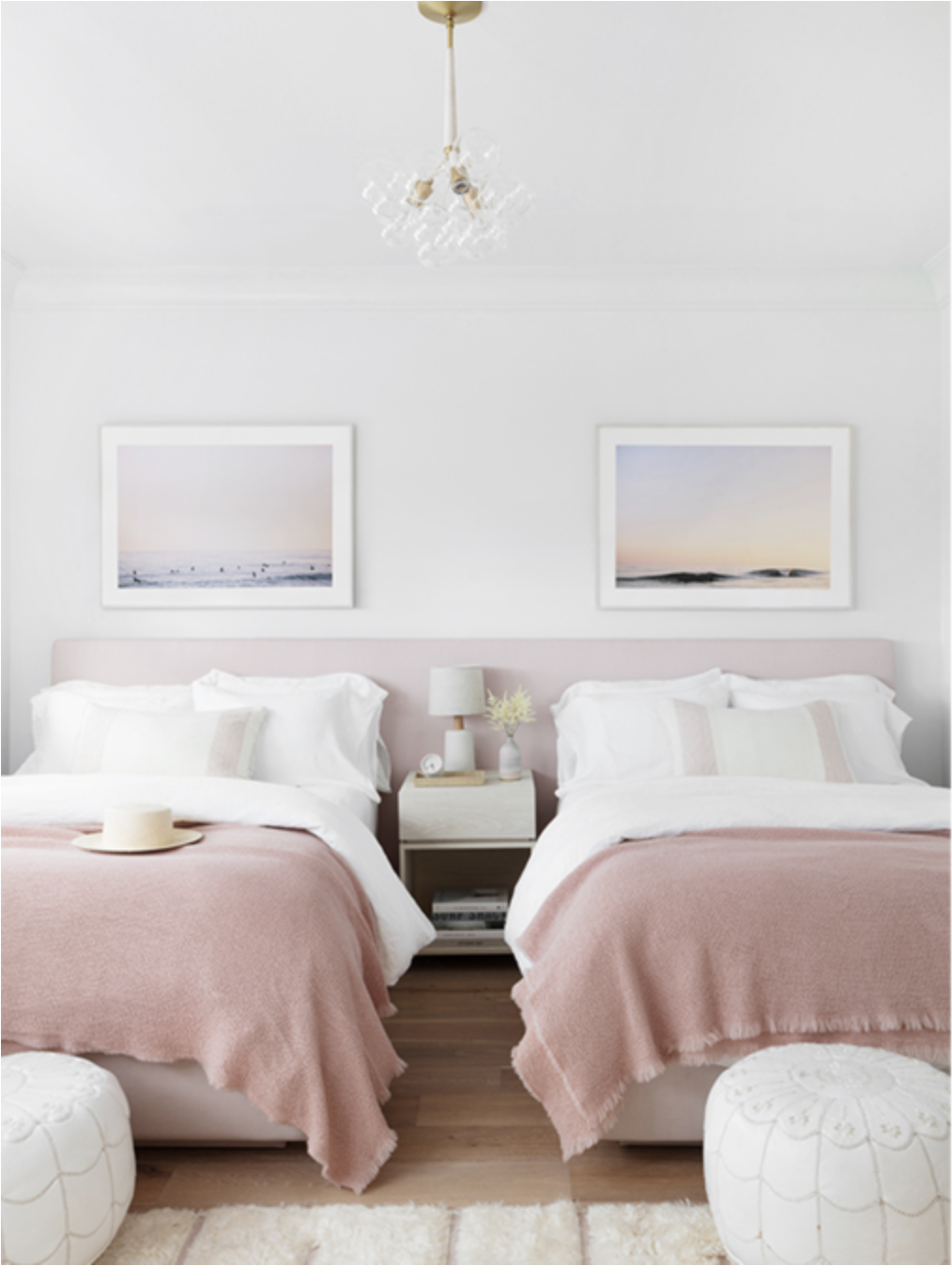 bộ đôi giường phủ chăn màu hồng phấn