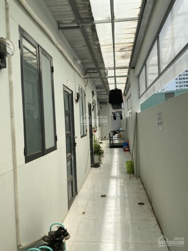 Phòng trọ 25m2 + gác, khu đường số Phạm Hữu Lầu Q7 - có gắn máy lạnh - giá 2.7 tr / Tháng