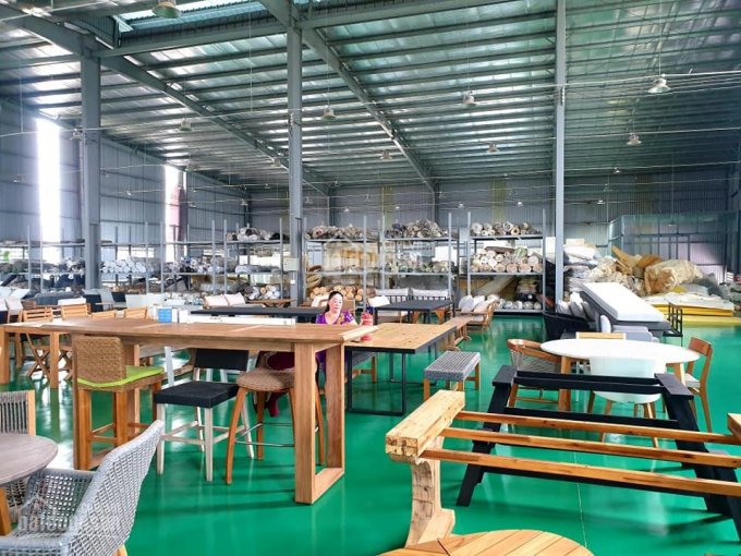 Gấp, bán kho xưởng mặt tiền đường Quốc Lộ 13, Trung tâm thị xã Thuận An, 3900m2, 22tr/m2