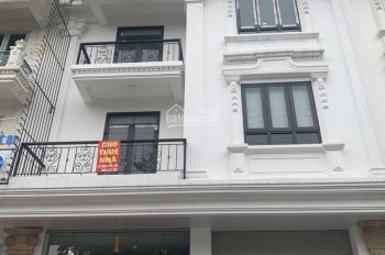 Cho thuê nhà Thành Phố Giao Lưu, Phạm Văn Đồng 120m2, 5T, 1 hầm có thang máy. Giá 50 tr/th