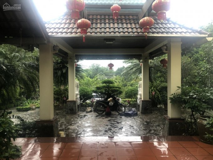 Villa 9700m2 khuôn viên sẵn tại Lương Sơn, Hòa Bình