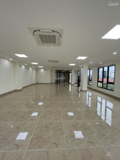 Cho thuê nhà MP Thái Thịnh, lô góc, 150m2 * 7 tầng 1 hầm, thông sàn, Liên Hệ: 0919928661