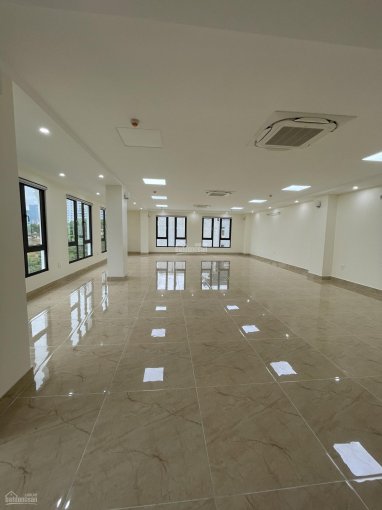 Cho thuê nhà MP Thái Thịnh, lô góc, 150m2 * 7 tầng 1 hầm, thông sàn, Liên Hệ: 0919928661