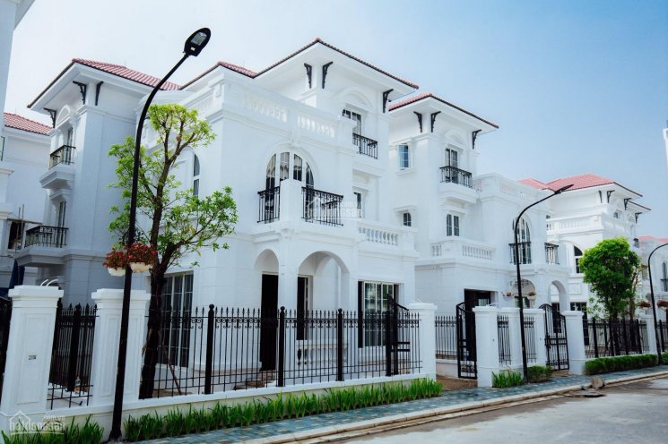 Cho thuê shophouse Embassy mặt đường Nguyễn Văn Huyên