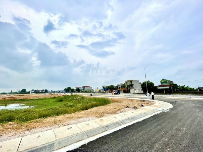 Ra mắt đất nền khu đô thị Quảng Ninh - Quảng Xương mặt đường QL1A
