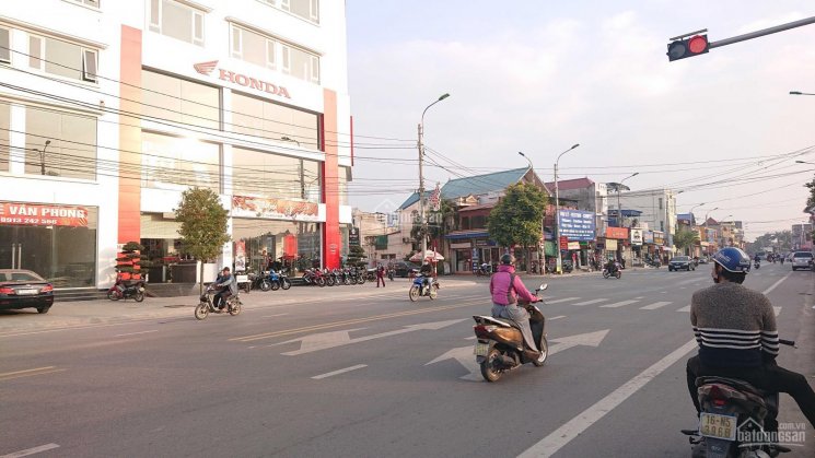 Cho Thuê 1000m2 Sàn Thương Mại Mặt Đường Lạch Tray, Hải Phòng, LH 038451819