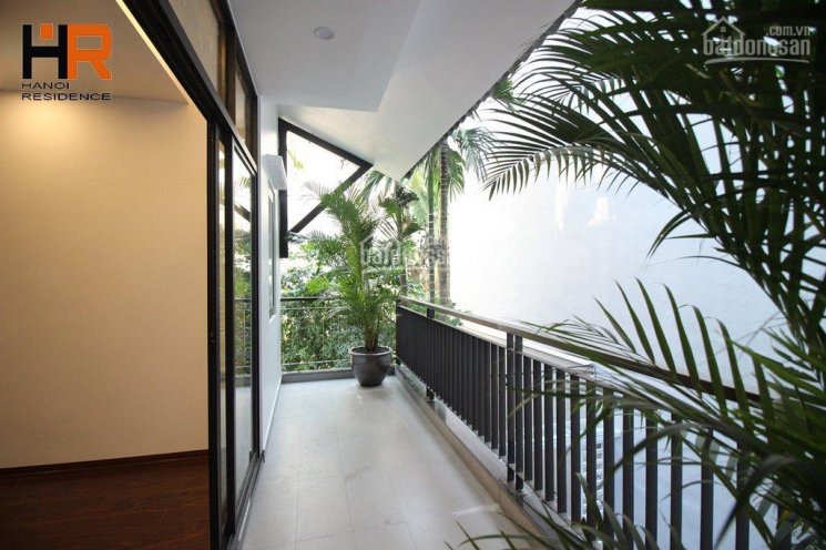 Cho thuê nhà đẹp 4 tầng nội thất cơ bản, thiết kê hiện đại, DT 120m2, 30 tr/ tháng. Lh anh Tuấn 