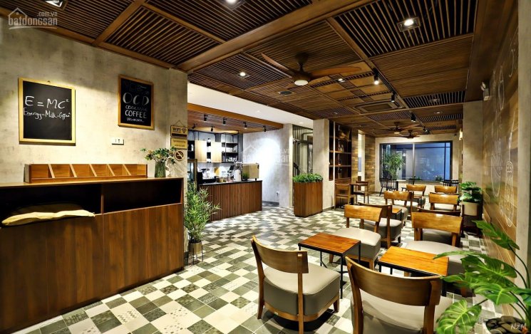 Vip! Bán tòa nhà tổ hợp khách sạn - nhà hàng - quán bar đẹp nhất đường Âu Cơ cho thuê 150tr/tháng