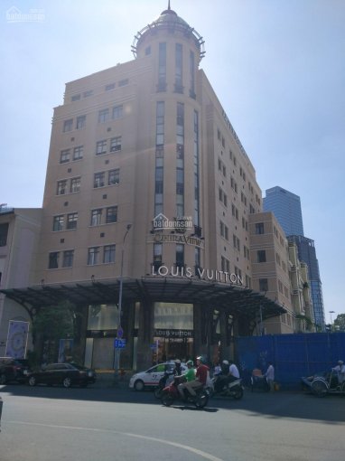 Cho thuê tòa nhà 133 Nguyễn Chí Thanh, quận 10, 12mx22m, 8 tầng, giá 600 triệu/tháng, 0901.449.811