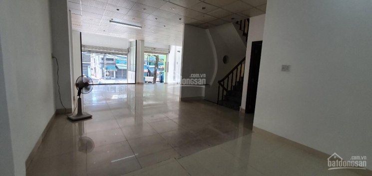 Cho thuê nhà mặt tiền đường Lê Hồng Phong, Phường Phước Hải, Nha Trang, 5 tầng, 126m2 (ngang 8m)