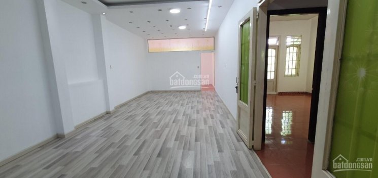 Cho thuê nhà mặt tiền đường Lê Hồng Phong, Phường Phước Hải, Nha Trang, 5 tầng, 126m2 (ngang 8m)