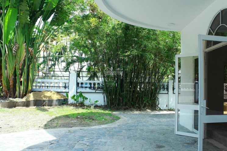 Cho thuê căn villa (biệt thự) Thảo Điền nhà đẹp thích hợp ở và làm VP 60tr/tháng 0948522889