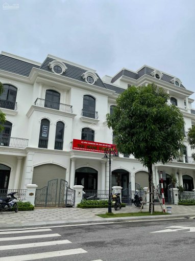 Cho thuê shophouse Hoa Hồng 4 tầng, trục chính 21m, hoàn thiện tại Vinhomes Star City Thanh Hóa
