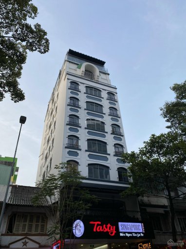 Cho thuê tòa nhà góc 2 mặt tiền Hòa Bình, văn phòng ngang 7 dài 30 hầm 7 tầng