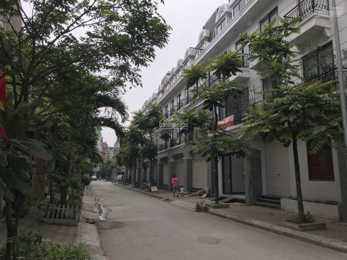 Chính chủ bán shophouse cao cấp 75m2 - số 2 lô 2 đường Nguyễn Trãi rẽ vào