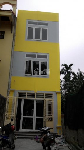 Cho thuê nhà 3 tầng mặt đường Nguyễn Bỉnh Khiêm Cách Big C 400m