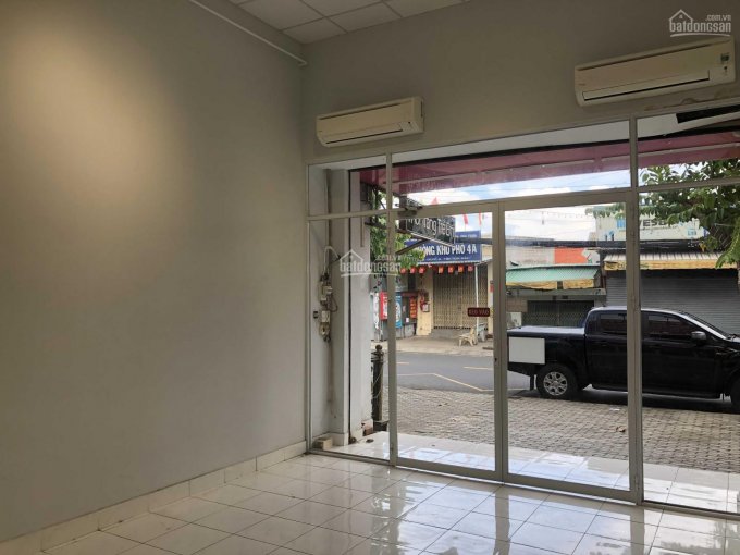 Cho thuê nguyên căn MT đường Lâm Văn Bền, gần NTThập, tiện KD mọi ngành nghề, 25tr/tháng 0982999066