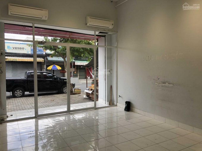 Cho thuê nguyên căn MT đường Lâm Văn Bền, gần NTThập, tiện KD mọi ngành nghề, 25tr/tháng 0982999066